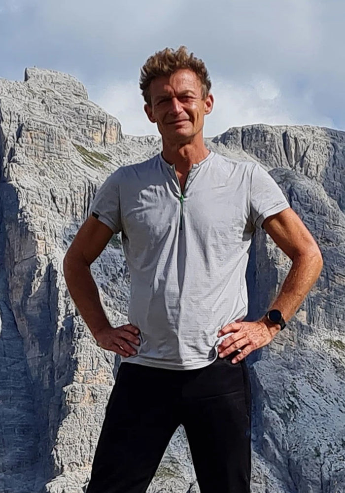 Sportshirt Männer von braganza beim Bergsteigen  in Südtirol die drei Zinnen
